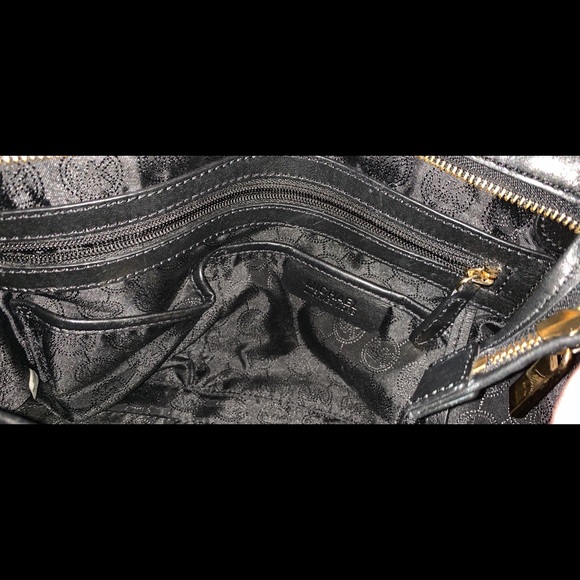 Michael kors purse - Picture 3 of 7